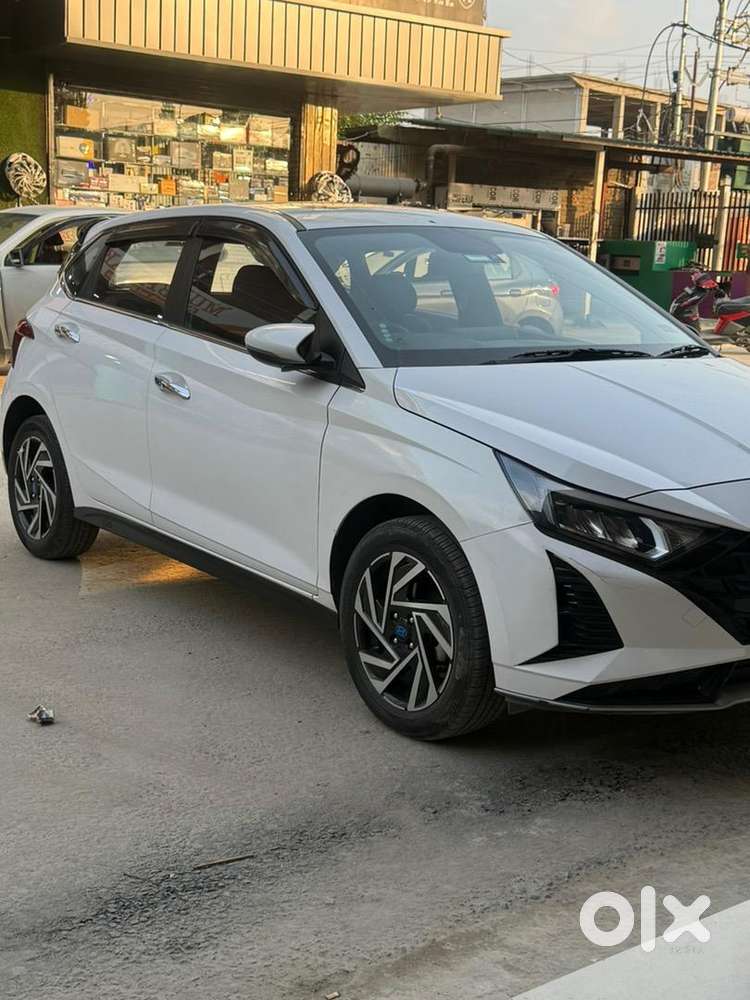 Hyundai Petrol Manual 2023