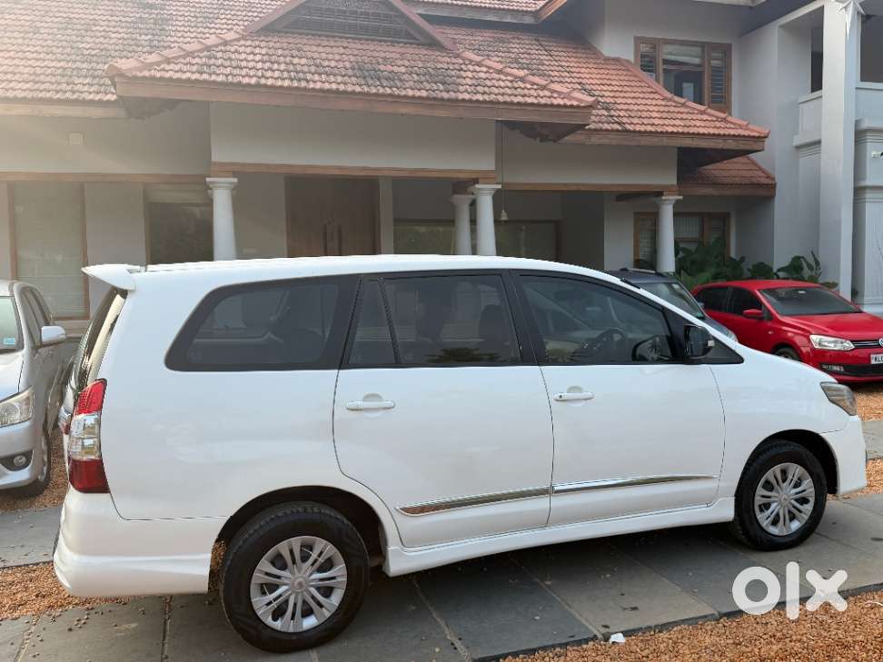 Toyota Innova, 2005