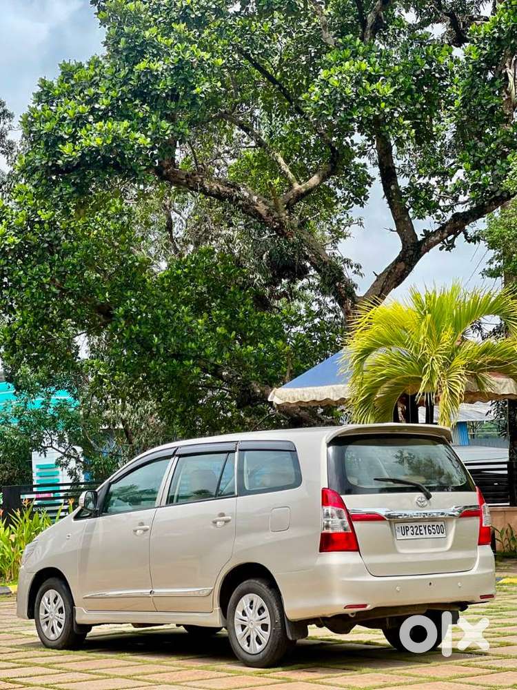 Toyota Innova 2.5 G (diesel) 8 Seater, 2013, Diesel