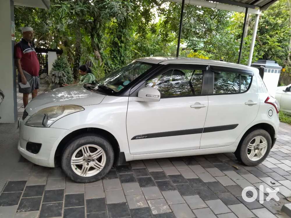 2013 Maruti Swift Vxi Ags