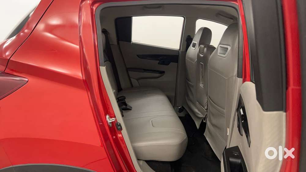 Mahindra Kuv 100 Mfalcon G80 K8, 2017, Petrol