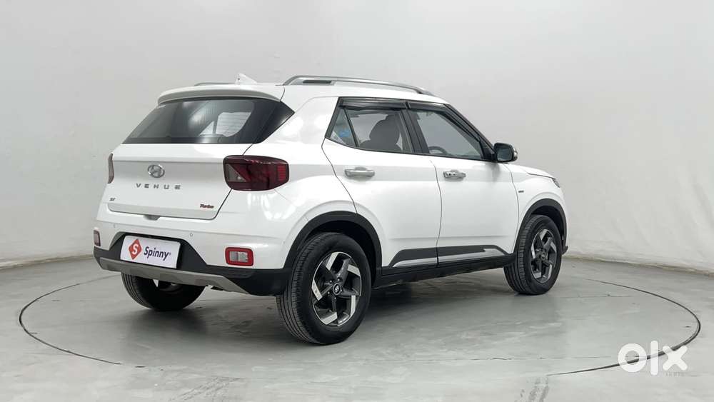Hyundai Venue Sx Plus Turbo Dct, 2022, Petrol