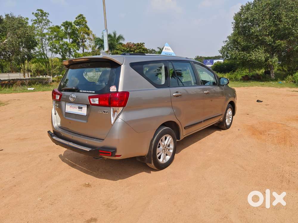 Toyota Innova Crysta 2.8 Gx At, 2017, Diesel
