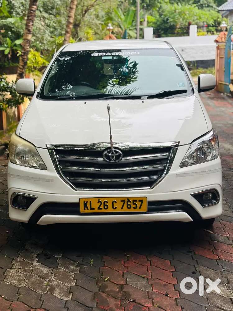 Toyota Innova 2012 2nd Owner