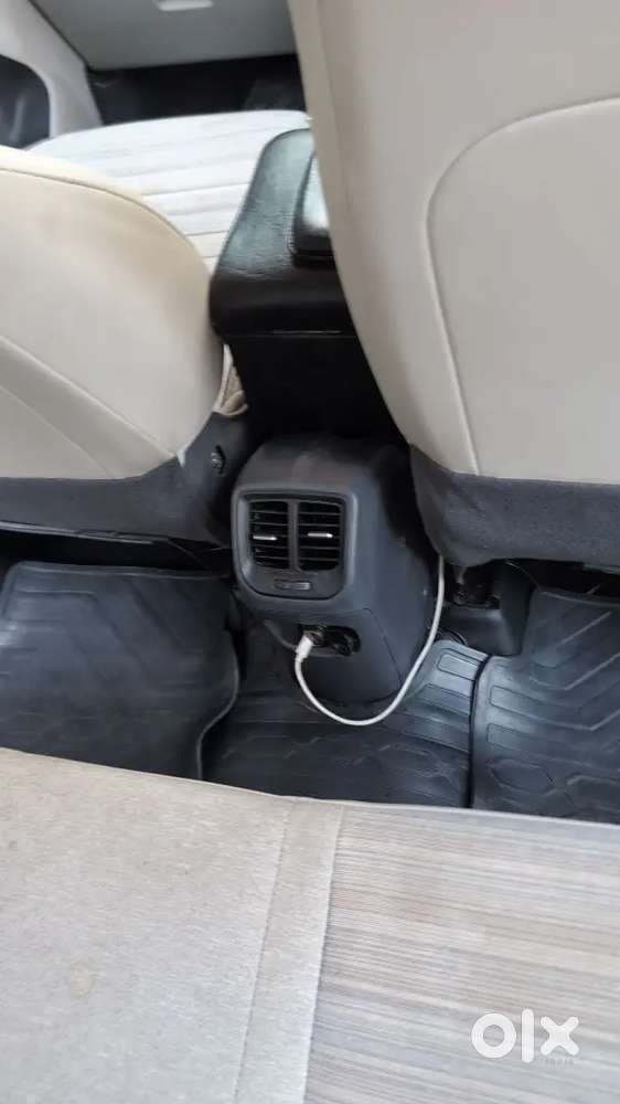 Hyundai Aura S Cng, Company Fit Cng