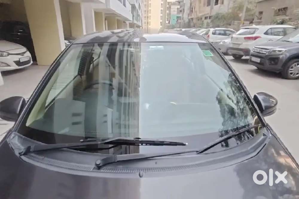 Honda Amaze (less Single Hand Driven)
