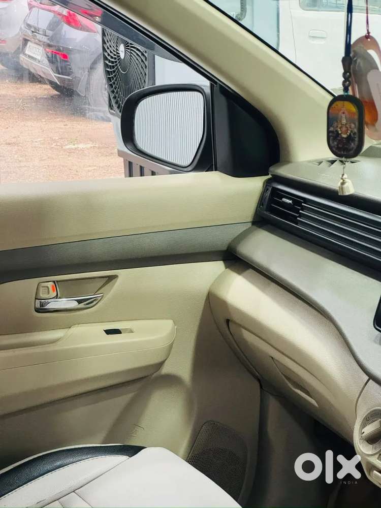 Maruti Suzuki Ertiga 1.5 Vxi, 2021, Petrol