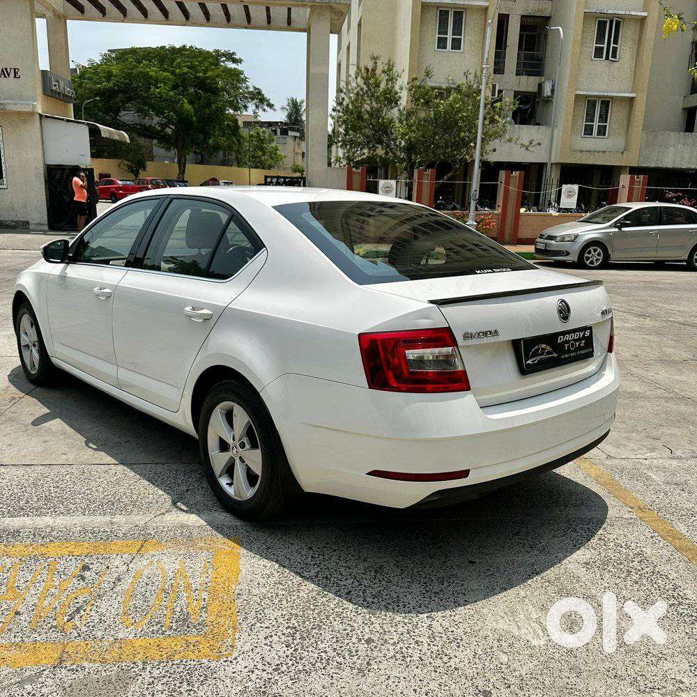 Skoda Octavia 1.8 Tsi At Style, 2018, Petrol