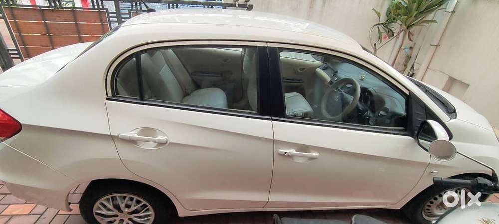 Honda Amaze 2014