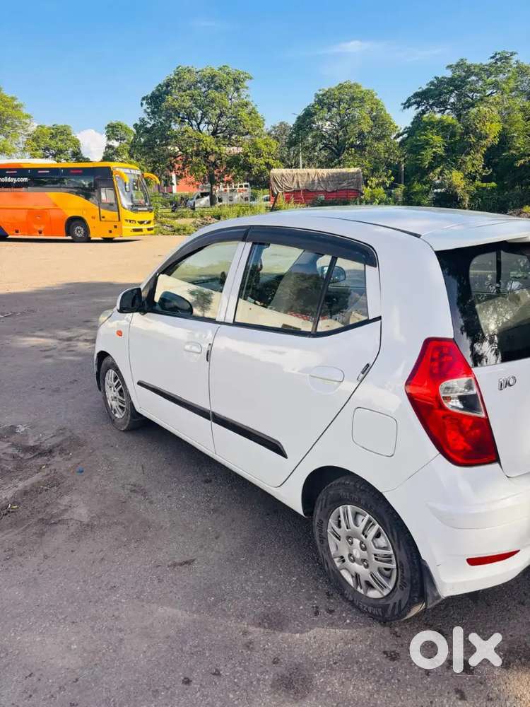Hyundai I10 Sportz 2014 Petrol Car