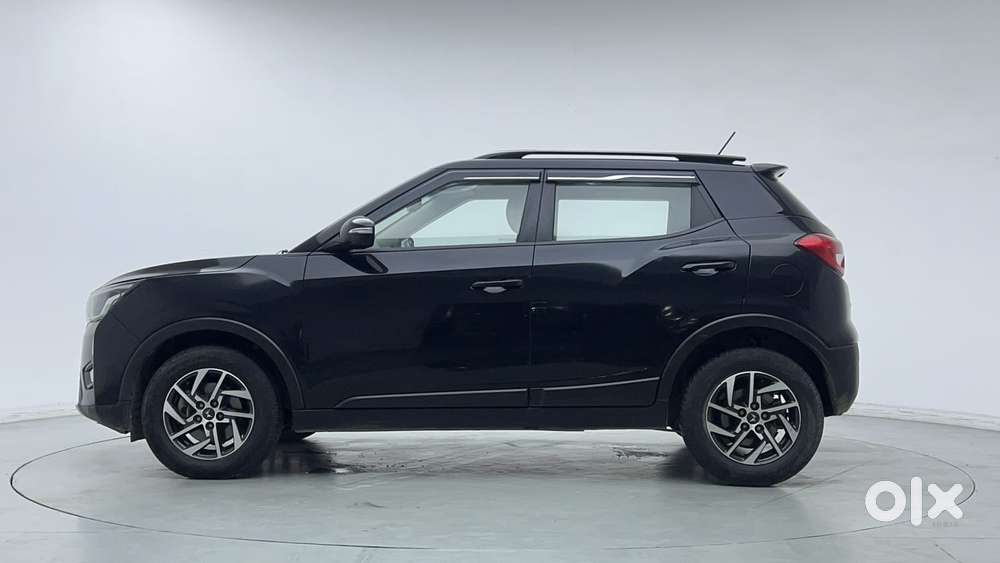 Mahindra Xuv300 W8 Option Diesel, 2023, Diesel