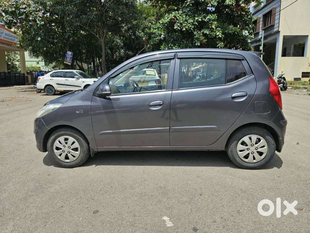 Hyundai I10 Sportz At, 2011, Petrol