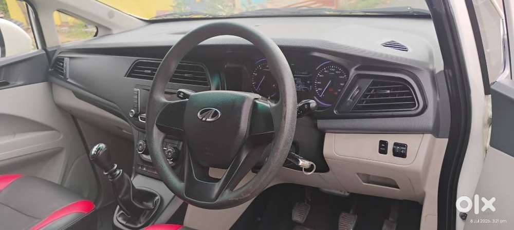 Mahindra Marazzo M4, 2020, Diesel