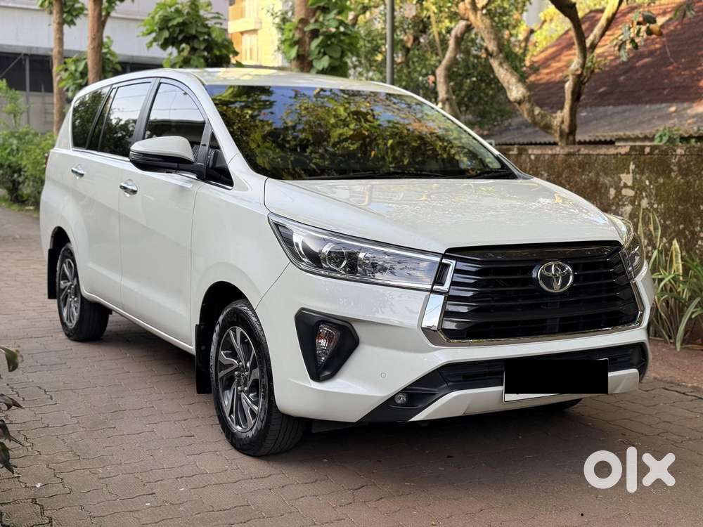 Toyota Innova Crysta 2.4 V, 2022, Diesel