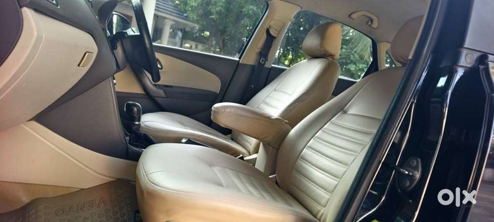 Volkswagen Vento Celeste 1.6 Highline, 2011, Petrol