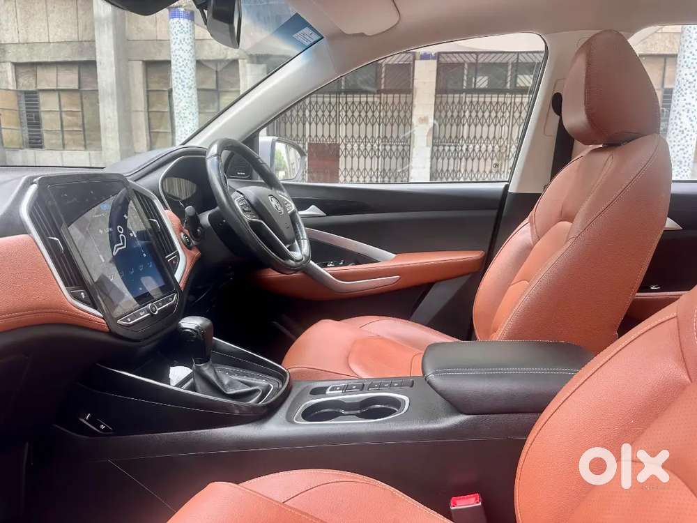 Mg Hector Plus 2022 Model New Condition Service Record