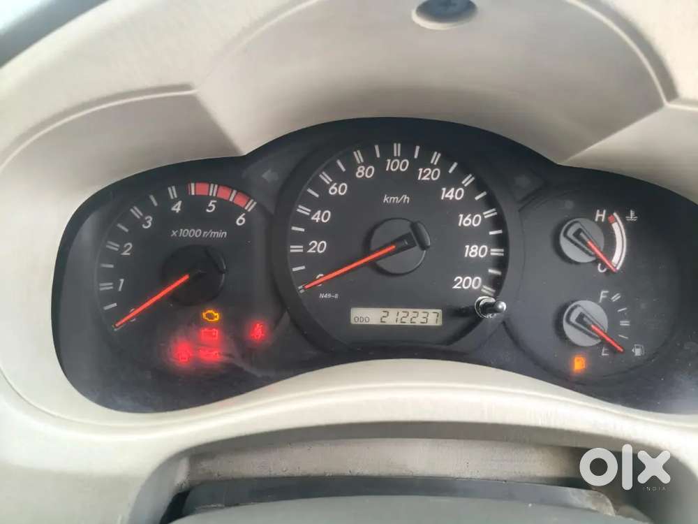 Toyota Innova 2011