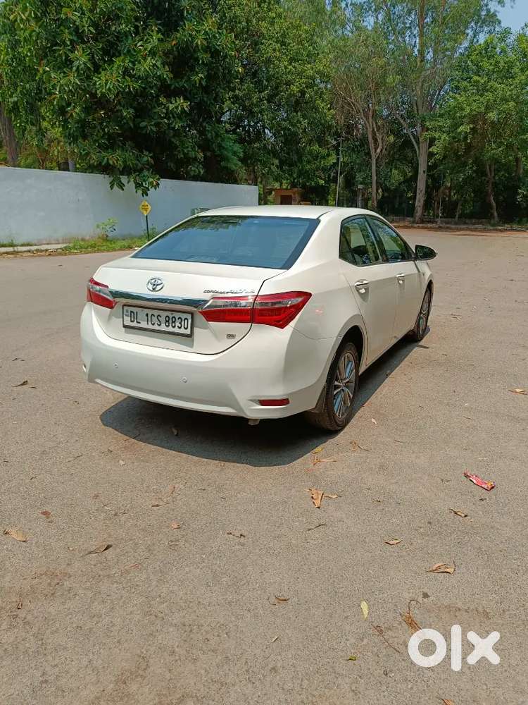 Corolla Altis 2015 Gl Top Variant Petrol