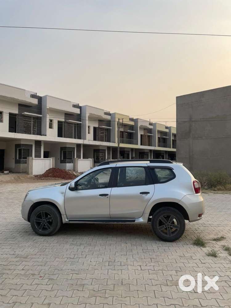 Nissan Terrano 2015