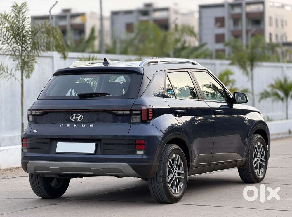 Hyundai Venue Sx Mt, 2023, Diesel