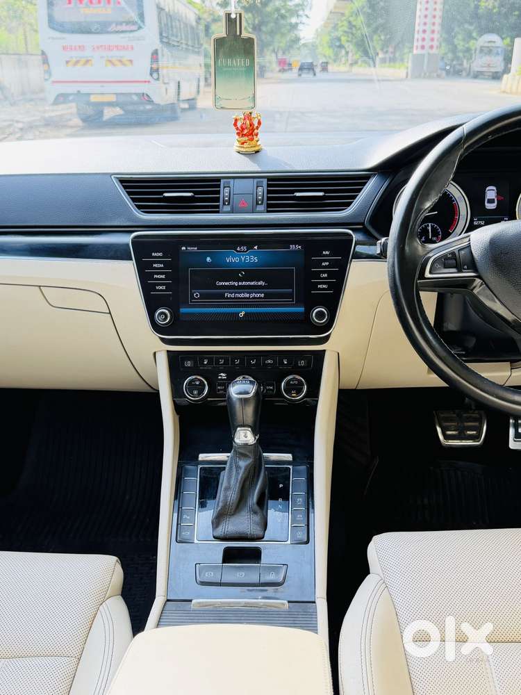 Skoda Superb L&k 1.8 Tsi At, 2020, Petrol
