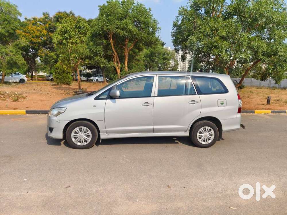 Toyota Innova 2012-2013 2.5 Gx (diesel) 8 Seater Bs Iv, 2012, Diesel
