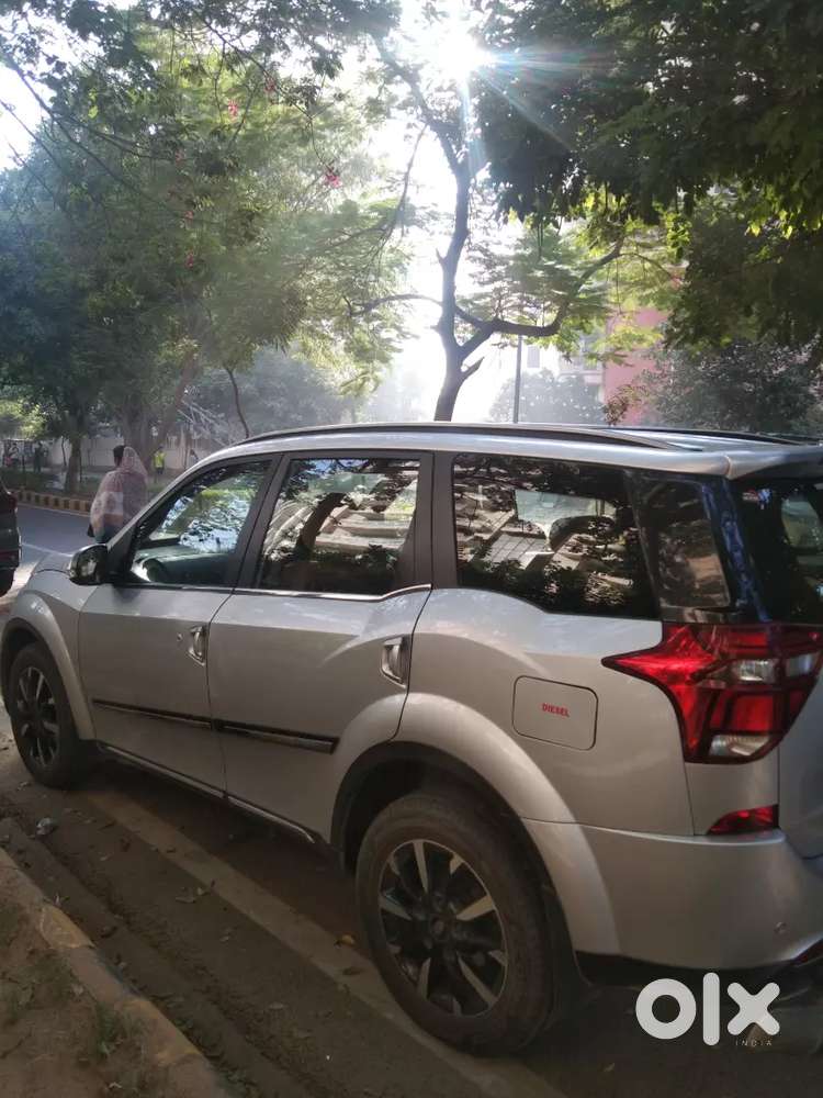 Mahindra Xuv500 2.2 At 2019