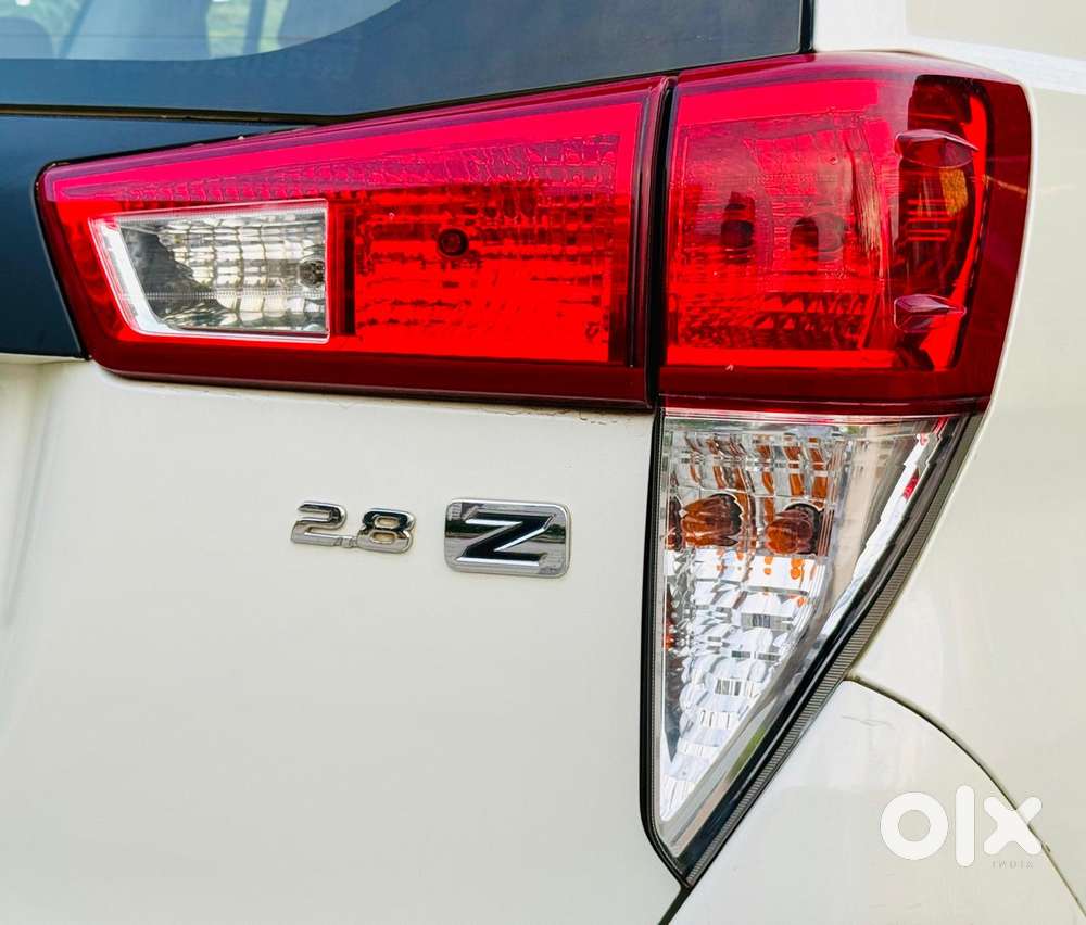 Toyota Innova Crysta 2.8z Automatic, 2017, Diesel