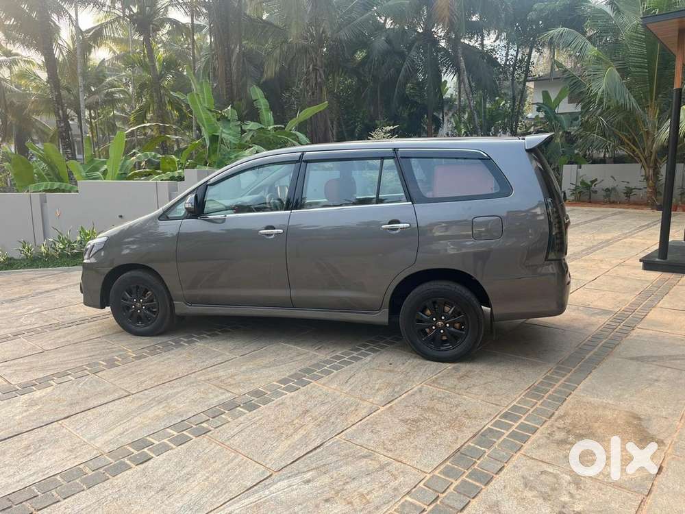 Toyota Innova 2011 Diesel Manual Model