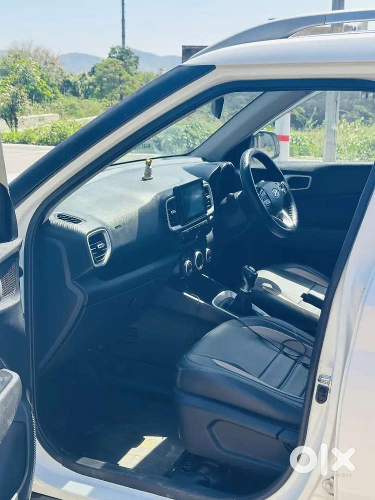 Hyundai Venue 2020 Diesel Well Maintained