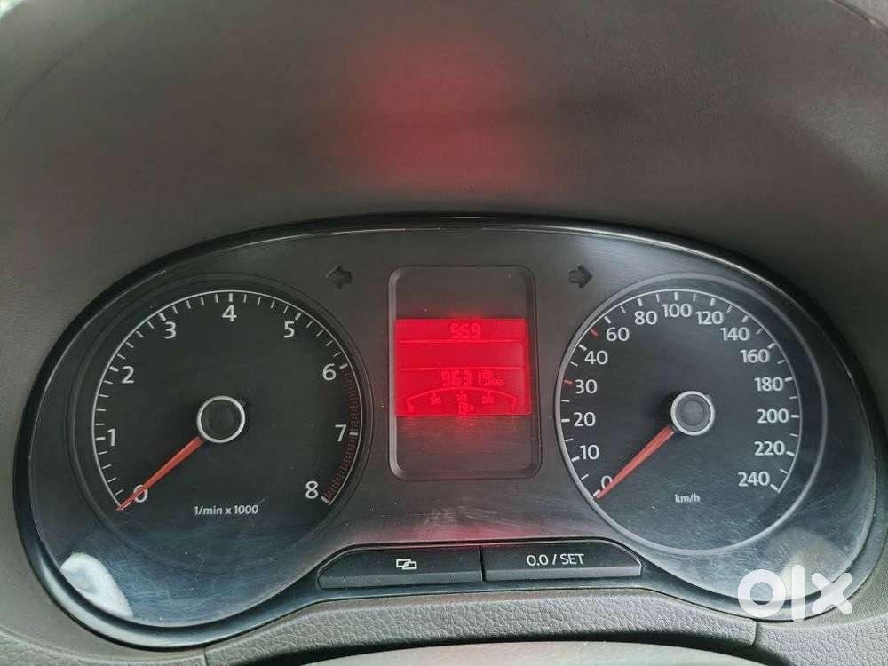 Volkswagen Vento 2010-2013 Petrol Highline, 2014, Petrol