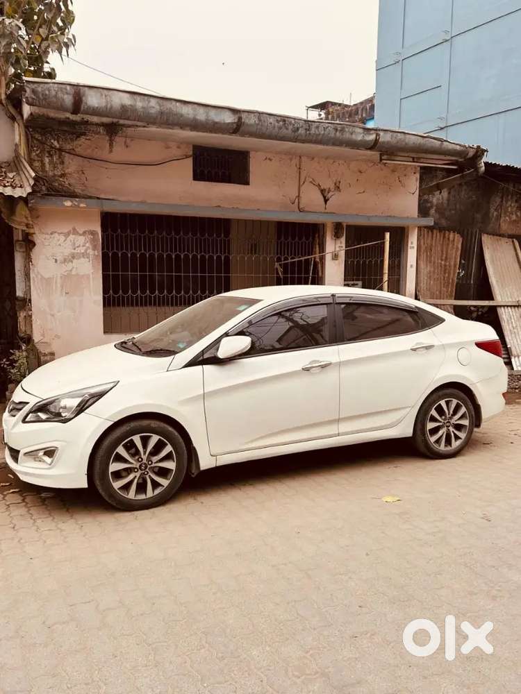 Hyundai Verna 2015
