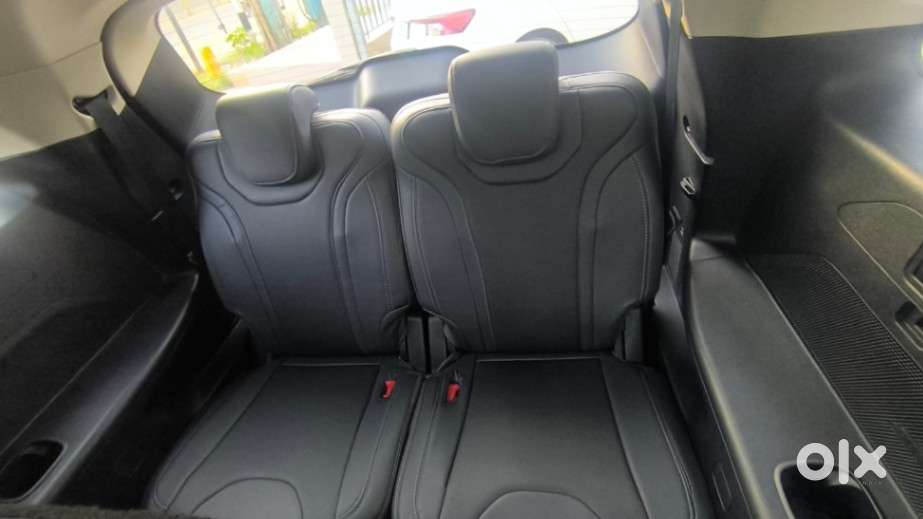 Mahindra Xuv700 2.0 Ax 5 Petrol Mt 7 Str, 2022, Petrol