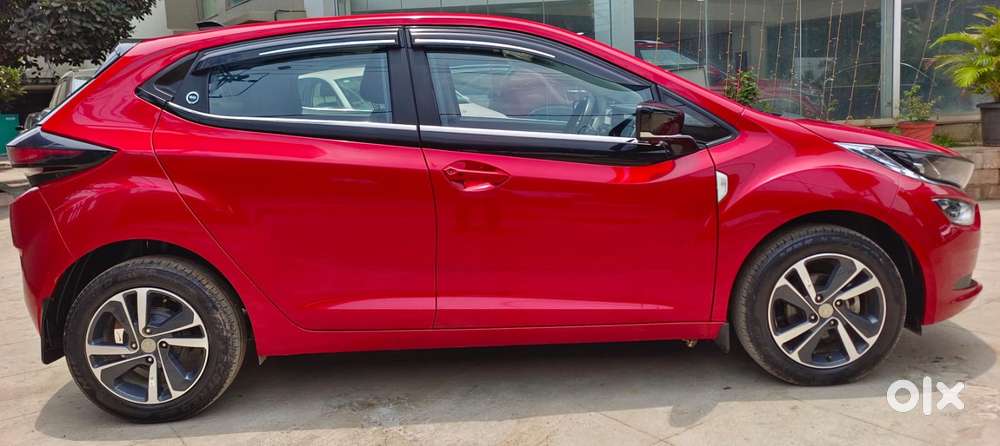 Tata Altroz, 2023, Petrol