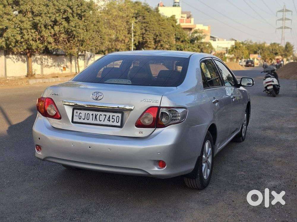 Toyota Corolla Altis 1.8 G Cng, 2010, Cng & Hybrids
