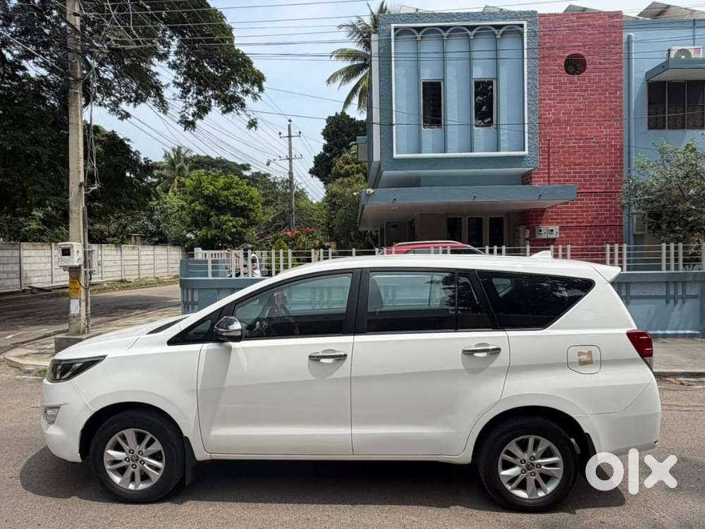 Toyota Innova Crysta 2.4 Gx Limited Edition At 7 Str, 2016, Diesel