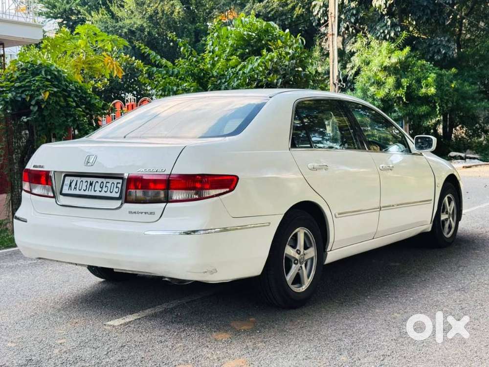Honda Accord 2.4 Vti-l Manual, 2004, Petrol