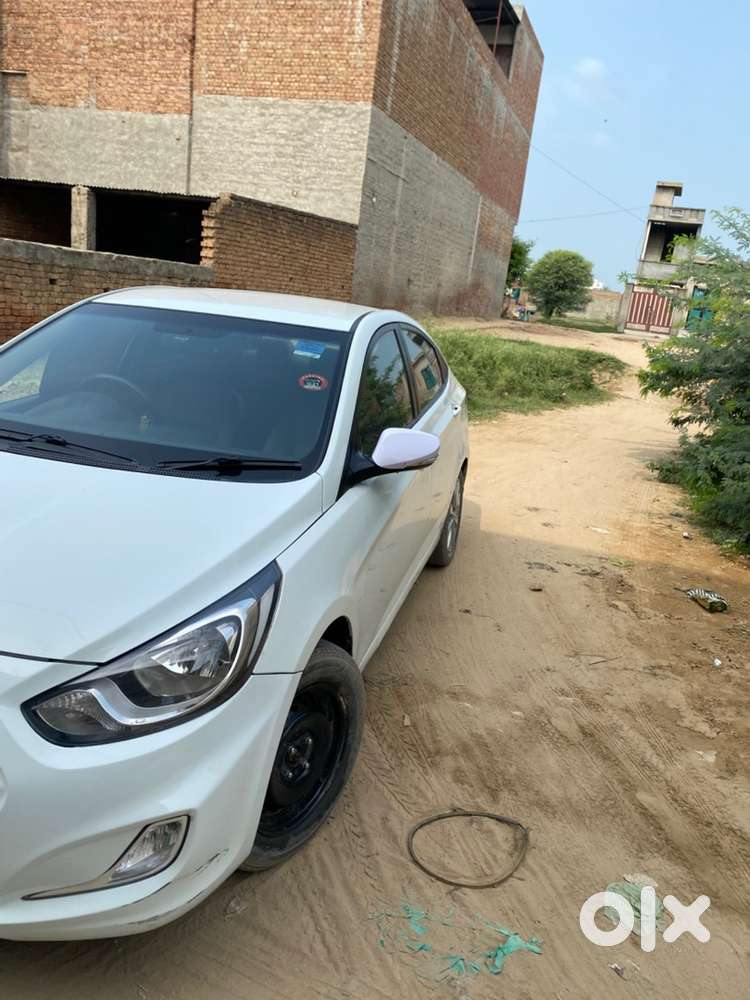 Hyundai Verna Petrol 2012 Year Car