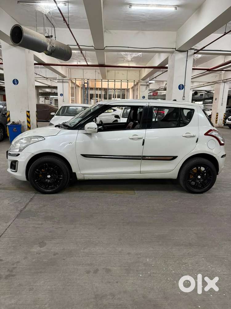 Maruti Suzuki Swift Vxi + Manual, 2017, Petrol