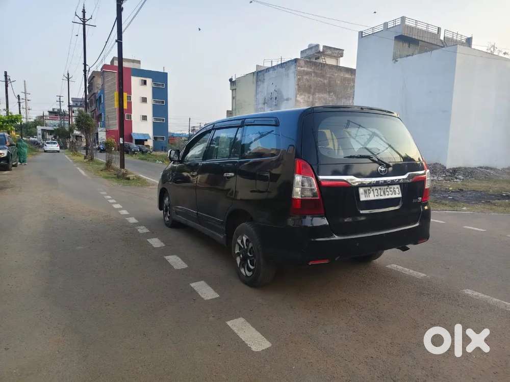 Toyota Innova E4 2.5 G 2016 Diesel 92000 Km Driven