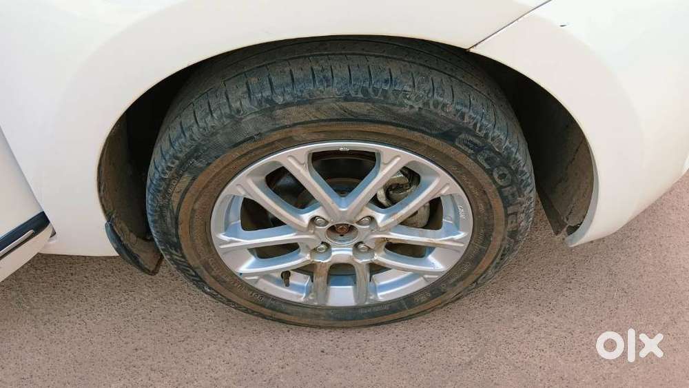 Maruti Suzuki Swift 1.3 Zxi, 2022, Petrol