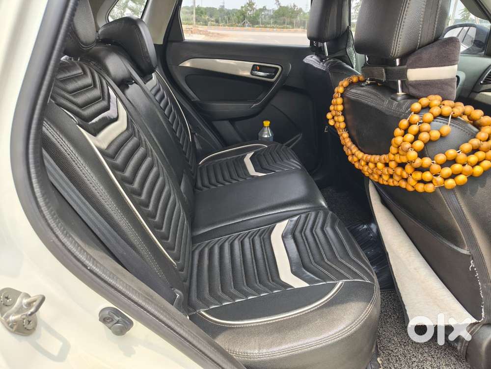 Maruti Suzuki Brezza Zdi+ Dual Tone, 2019, Diesel