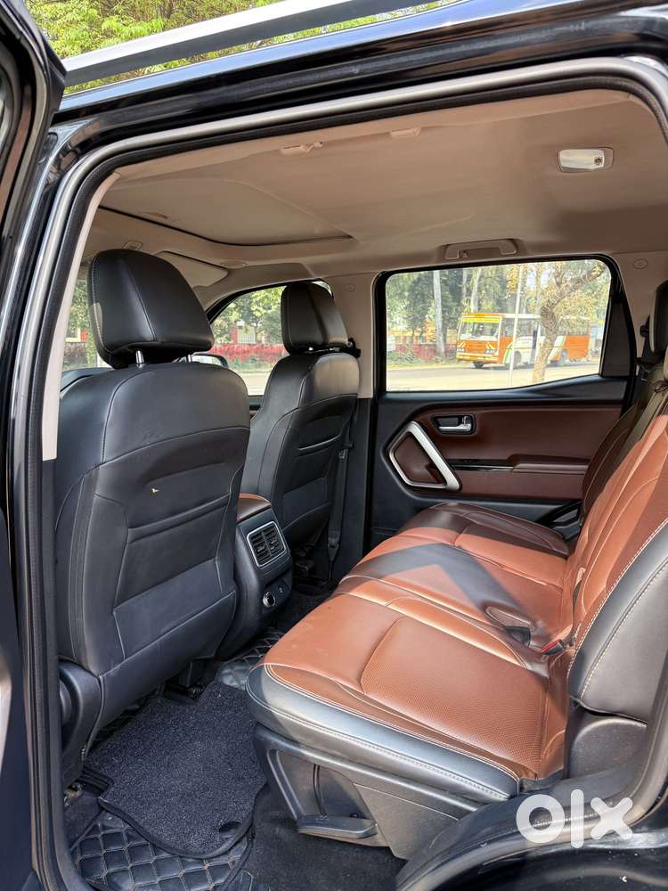 Mahindra Scorpio-n 2.2 Z8 L Diesel At 7 Str, 2023, Diesel