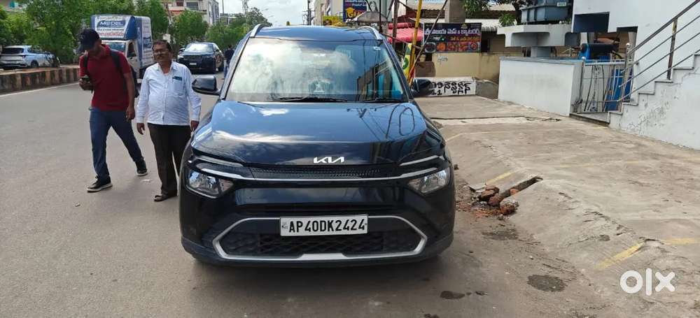 Kia Carens 2024 Petrol Good Condition