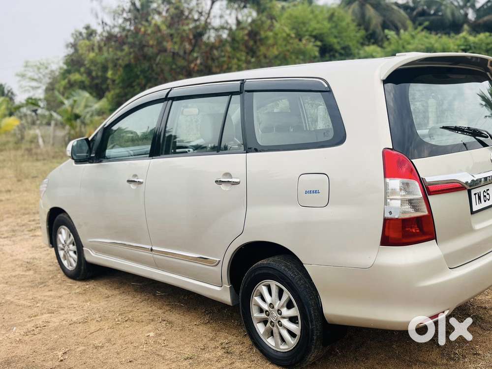 Toyota Innova 2.0 Vx 8 Seater Bs Iv, 2014, Diesel