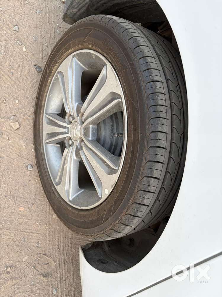 Hyundai Verna 1.6 Sx (o) Vtvt At, 2017, Petrol