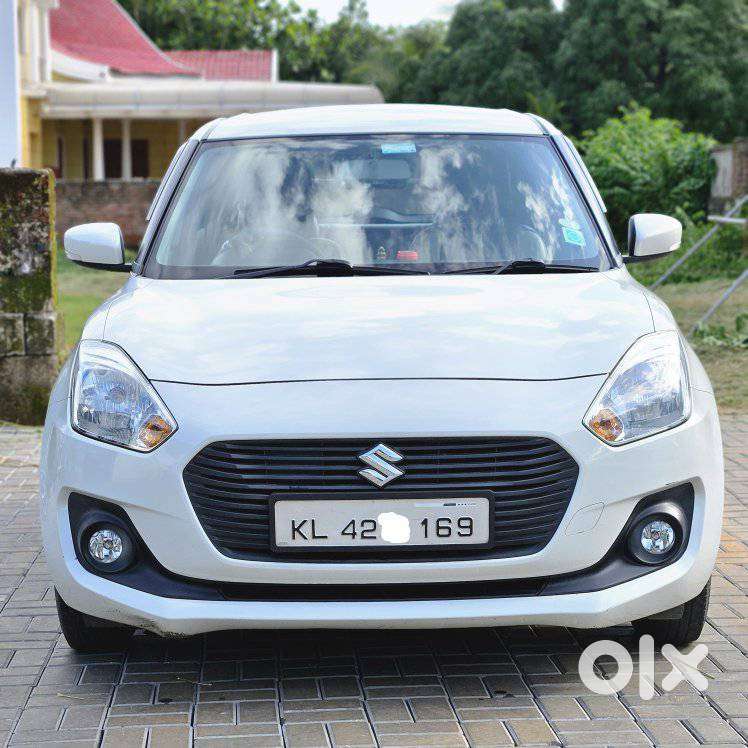 Maruti Suzuki Swift Vxi + Manual, 2018, Petrol