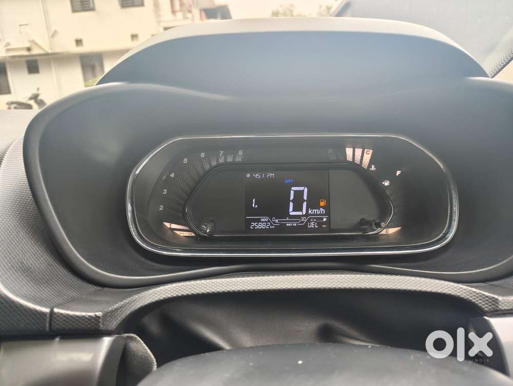 Tata Nexon 1.2 Revotron Xma Amt (s), 2022, Petrol