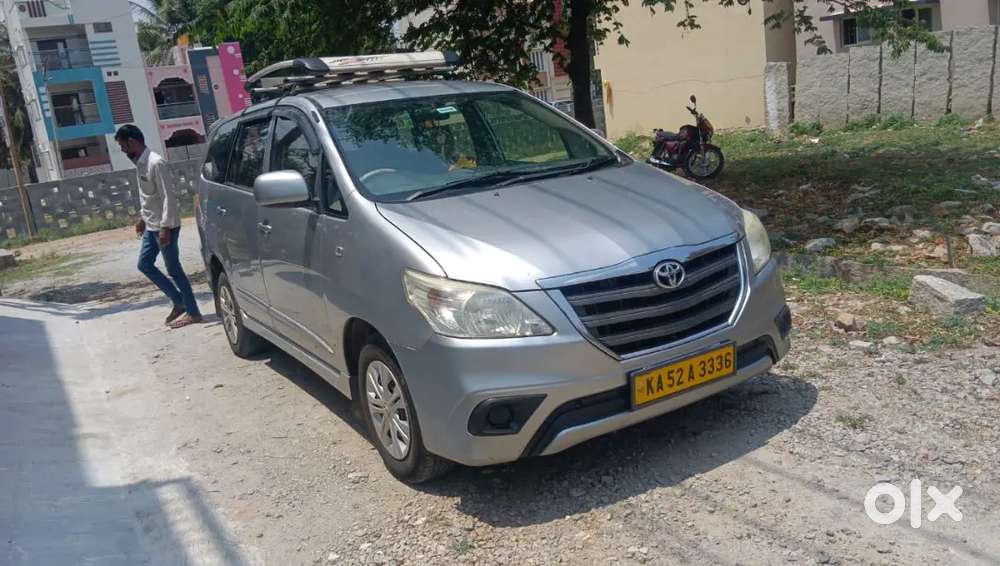 Toyota Innova 2016
