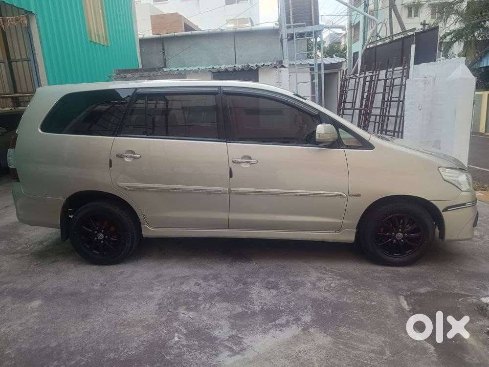 Toyota Innova 2.5 Ev (diesel) Ps 8 Seater Bs Iv, 2013, Diesel